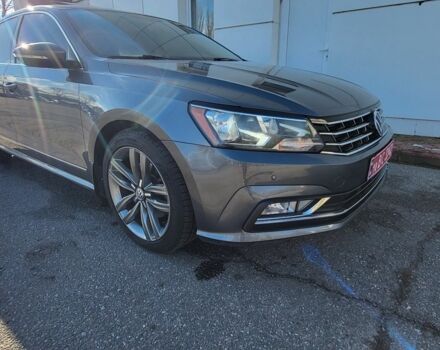 Сірий Фольксваген Пассат, об'ємом двигуна 0 л та пробігом 163 тис. км за 15000 $, фото 2 на Automoto.ua