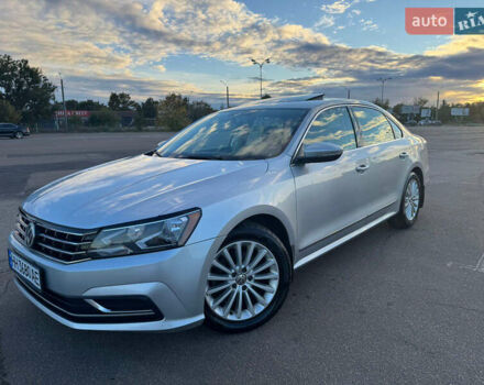 Серый Фольксваген Пассат, объемом двигателя 1.8 л и пробегом 177 тыс. км за 12000 $, фото 3 на Automoto.ua