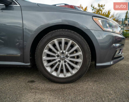 Фольксваген Пассат 2016 в Киеве на Automoto.ua Серый Фольксваген Пассат, объемом двигателя 1.8 л и пробегом 180 тыс. км за 12900 $, фото 5 на Automoto.ua