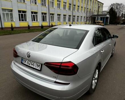 Серый Фольксваген Пассат, объемом двигателя 1.8 л и пробегом 190 тыс. км за 16000 $, фото 7 на Automoto.ua