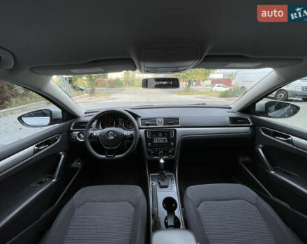 Серый Фольксваген Пассат, объемом двигателя 1.8 л и пробегом 290 тыс. км за 8999 $, фото 25 на Automoto.ua