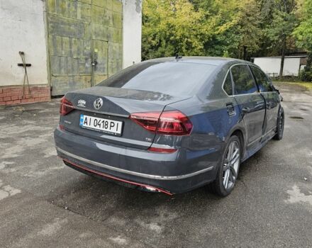 Серый Фольксваген Пассат, объемом двигателя 1.8 л и пробегом 170 тыс. км за 5000 $, фото 9 на Automoto.ua