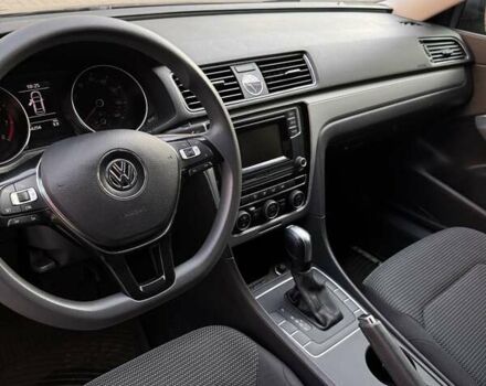 Серый Фольксваген Пассат, объемом двигателя 1.8 л и пробегом 67 тыс. км за 13699 $, фото 16 на Automoto.ua