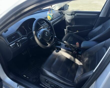 Серый Фольксваген Пассат, объемом двигателя 1.8 л и пробегом 146 тыс. км за 13800 $, фото 5 на Automoto.ua