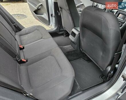 Серый Фольксваген Пассат, объемом двигателя 1.8 л и пробегом 217 тыс. км за 11700 $, фото 12 на Automoto.ua