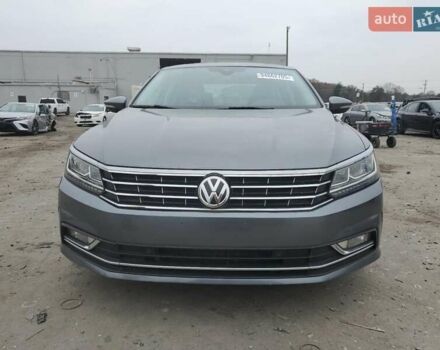 Сірий Фольксваген Пассат, об'ємом двигуна 1.8 л та пробігом 145 тис. км за 2200 $, фото 4 на Automoto.ua