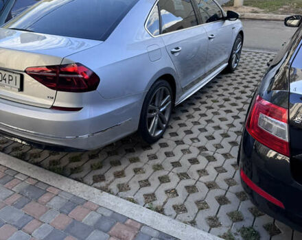 Фольксваген Пассат 2016 в Киеве на Automoto.ua Серый Фольксваген Пассат, объемом двигателя 1.8 л и пробегом 153 тыс. км за 15200 $, фото 5 на Automoto.ua