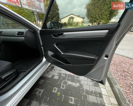 Серый Фольксваген Пассат, объемом двигателя 1.8 л и пробегом 290 тыс. км за 8999 $, фото 31 на Automoto.ua