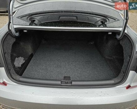 Серый Фольксваген Пассат, объемом двигателя 1.8 л и пробегом 217 тыс. км за 11700 $, фото 17 на Automoto.ua