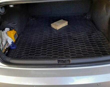 Серый Фольксваген Пассат, объемом двигателя 1.8 л и пробегом 120 тыс. км за 13500 $, фото 10 на Automoto.ua