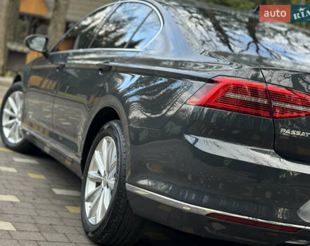 Сірий Фольксваген Пассат, об'ємом двигуна 2 л та пробігом 177 тис. км за 19850 $, фото 147 на Automoto.ua
