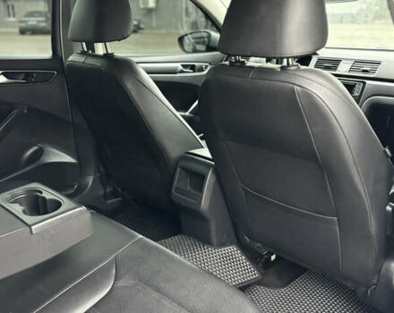 Сірий Фольксваген Пассат, об'ємом двигуна 1.8 л та пробігом 208 тис. км за 11800 $, фото 12 на Automoto.ua