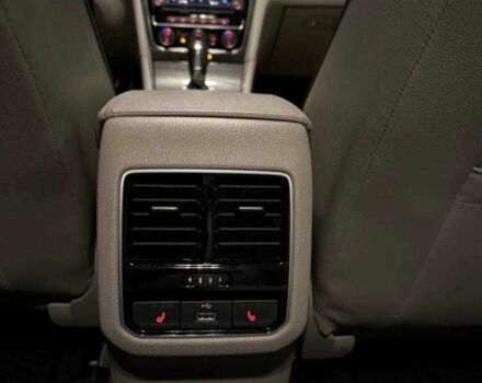 Серый Фольксваген Пассат, объемом двигателя 1.8 л и пробегом 120 тыс. км за 9200 $, фото 15 на Automoto.ua