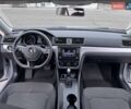 Серый Фольксваген Пассат, объемом двигателя 1.8 л и пробегом 176 тыс. км за 12800 $, фото 10 на Automoto.ua