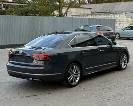 Серый Фольксваген Пассат, объемом двигателя 1.8 л и пробегом 255 тыс. км за 12500 $, фото 11 на Automoto.ua