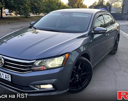 Сірий Фольксваген Пассат, об'ємом двигуна 2 л та пробігом 174 тис. км за 10900 $, фото 7 на Automoto.ua