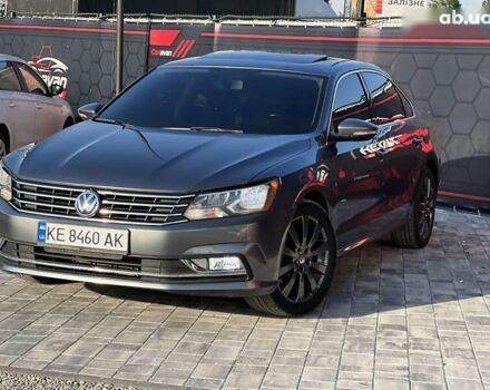 Серый Фольксваген Пассат, объемом двигателя 2 л и пробегом 180 тыс. км за 11999 $, фото 4 на Automoto.ua