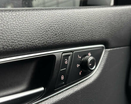 Сірий Фольксваген Пассат, об'ємом двигуна 1.8 л та пробігом 208 тис. км за 11800 $, фото 17 на Automoto.ua