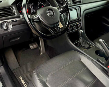 Сірий Фольксваген Пассат, об'ємом двигуна 1.8 л та пробігом 176 тис. км за 11799 $, фото 8 на Automoto.ua