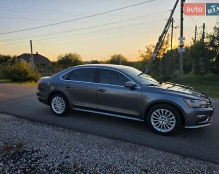 Сірий Фольксваген Пассат, об'ємом двигуна 1.8 л та пробігом 163 тис. км за 12600 $, фото 4 на Automoto.ua