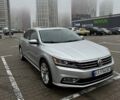Серый Фольксваген Пассат, объемом двигателя 1.8 л и пробегом 145 тыс. км за 16000 $, фото 1 на Automoto.ua