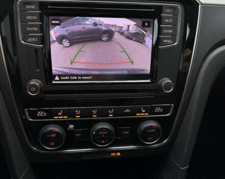 Серый Фольксваген Пассат, объемом двигателя 1.8 л и пробегом 255 тыс. км за 12500 $, фото 60 на Automoto.ua