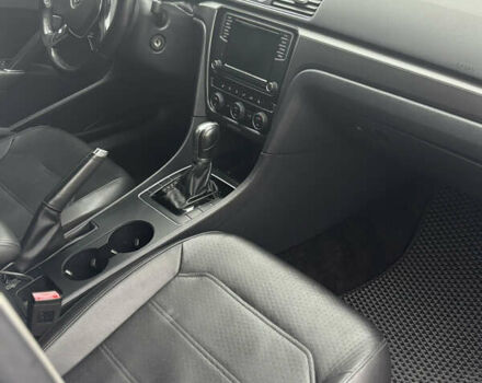 Сірий Фольксваген Пассат, об'ємом двигуна 1.8 л та пробігом 208 тис. км за 11800 $, фото 11 на Automoto.ua