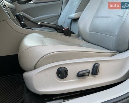 Сірий Фольксваген Пассат, об'ємом двигуна 2 л та пробігом 155 тис. км за 15500 $, фото 25 на Automoto.ua