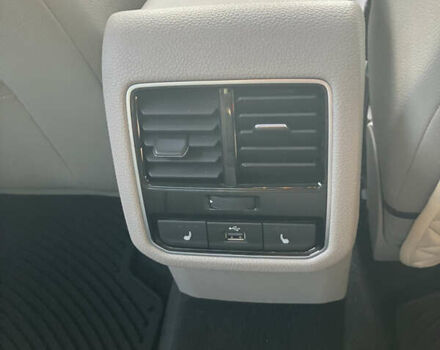 Серый Фольксваген Пассат, объемом двигателя 1.8 л и пробегом 69 тыс. км за 17000 $, фото 6 на Automoto.ua