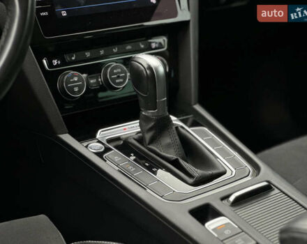 Серый Фольксваген Пассат, объемом двигателя 1.97 л и пробегом 215 тыс. км за 23500 $, фото 17 на Automoto.ua