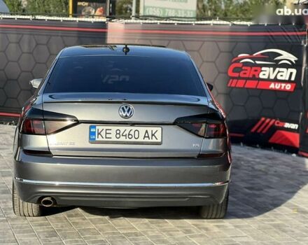 Серый Фольксваген Пассат, объемом двигателя 2 л и пробегом 180 тыс. км за 11999 $, фото 12 на Automoto.ua