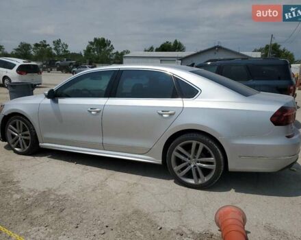 Серый Фольксваген Пассат, объемом двигателя 1.8 л и пробегом 126 тыс. км за 2800 $, фото 1 на Automoto.ua