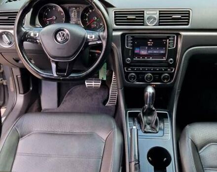 Серый Фольксваген Пассат, объемом двигателя 1.8 л и пробегом 183 тыс. км за 13700 $, фото 23 на Automoto.ua