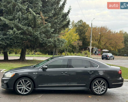 Серый Фольксваген Пассат, объемом двигателя 1.8 л и пробегом 189 тыс. км за 11800 $, фото 30 на Automoto.ua