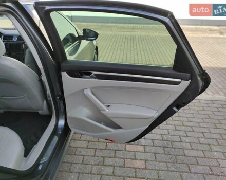 Серый Фольксваген Пассат, объемом двигателя 1.8 л и пробегом 64 тыс. км за 18000 $, фото 18 на Automoto.ua