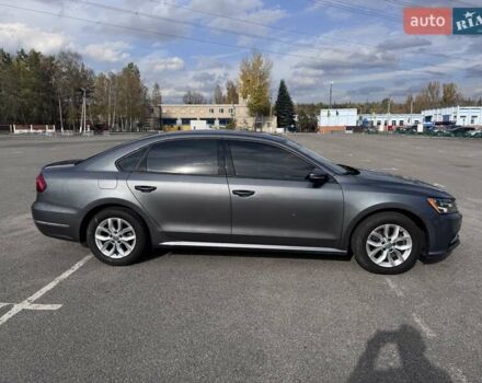 Серый Фольксваген Пассат, объемом двигателя 1.98 л и пробегом 100 тыс. км за 14500 $, фото 2 на Automoto.ua