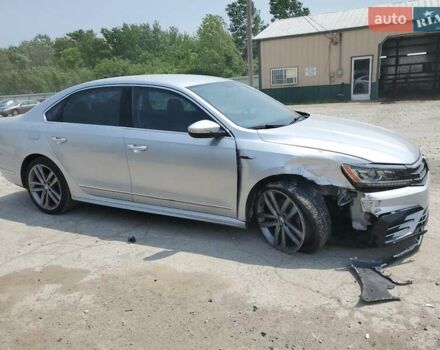 Серый Фольксваген Пассат, объемом двигателя 1.8 л и пробегом 126 тыс. км за 2800 $, фото 3 на Automoto.ua