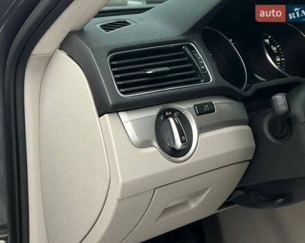 Сірий Фольксваген Пассат, об'ємом двигуна 1.8 л та пробігом 145 тис. км за 11700 $, фото 8 на Automoto.ua