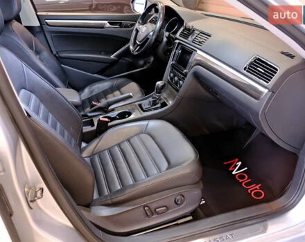 Серый Фольксваген Пассат, объемом двигателя 1.8 л и пробегом 180 тыс. км за 14800 $, фото 39 на Automoto.ua