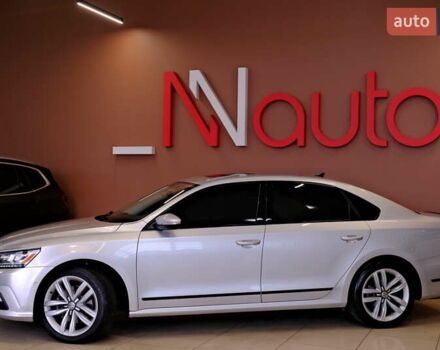 Серый Фольксваген Пассат, объемом двигателя 1.8 л и пробегом 180 тыс. км за 14800 $, фото 11 на Automoto.ua