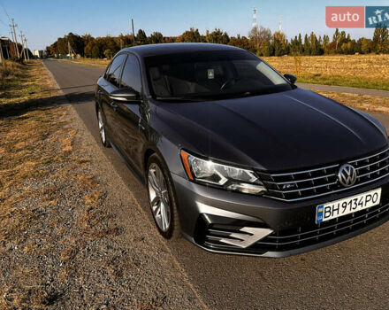 Серый Фольксваген Пассат, объемом двигателя 2 л и пробегом 139 тыс. км за 14500 $, фото 5 на Automoto.ua
