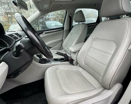 Сірий Фольксваген Пассат, об'ємом двигуна 1.8 л та пробігом 104 тис. км за 15700 $, фото 19 на Automoto.ua