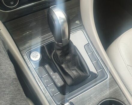 Серый Фольксваген Пассат, объемом двигателя 1.8 л и пробегом 200 тыс. км за 11999 $, фото 5 на Automoto.ua