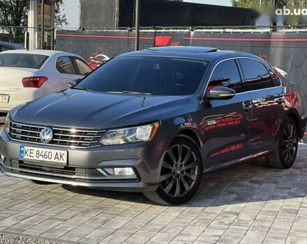 Серый Фольксваген Пассат, объемом двигателя 2 л и пробегом 180 тыс. км за 11999 $, фото 3 на Automoto.ua