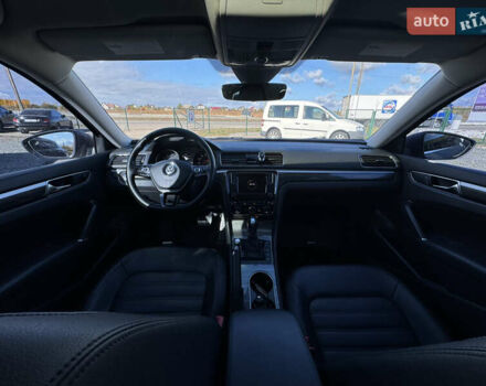 Серый Фольксваген Пассат, объемом двигателя 2 л и пробегом 169 тыс. км за 17000 $, фото 6 на Automoto.ua