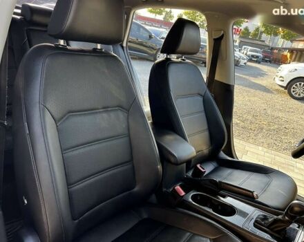 Серый Фольксваген Пассат, объемом двигателя 2 л и пробегом 180 тыс. км за 11999 $, фото 19 на Automoto.ua