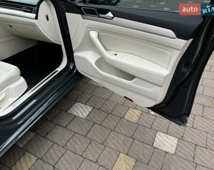 Сірий Фольксваген Пассат, об'ємом двигуна 2 л та пробігом 177 тис. км за 19850 $, фото 52 на Automoto.ua