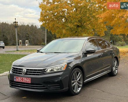 Серый Фольксваген Пассат, объемом двигателя 1.8 л и пробегом 189 тыс. км за 11800 $, фото 4 на Automoto.ua