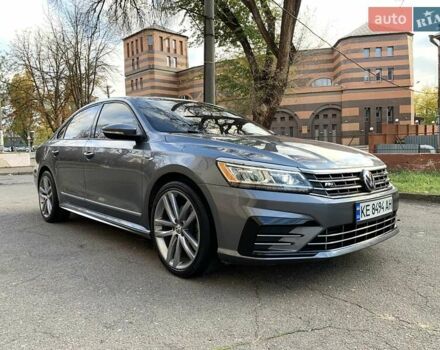 Сірий Фольксваген Пассат, об'ємом двигуна 2 л та пробігом 155 тис. км за 15500 $, фото 3 на Automoto.ua
