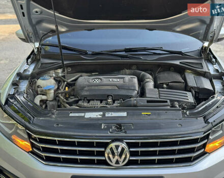 Серый Фольксваген Пассат, объемом двигателя 1.8 л и пробегом 95 тыс. км за 12700 $, фото 7 на Automoto.ua